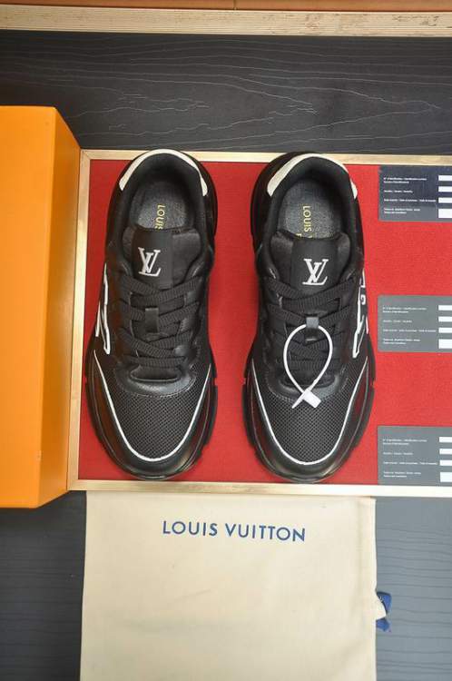 Picture of Louis Vuitton Shoes _SKULVsz39-46hnh082217448